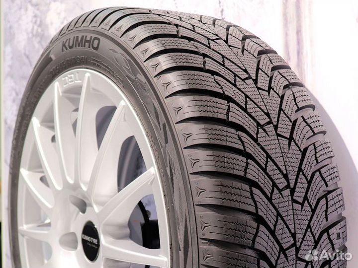 Kumho WinterCraft WP52 215/65 R16 98H