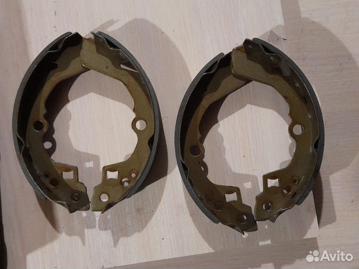 Тормозные колодки задние