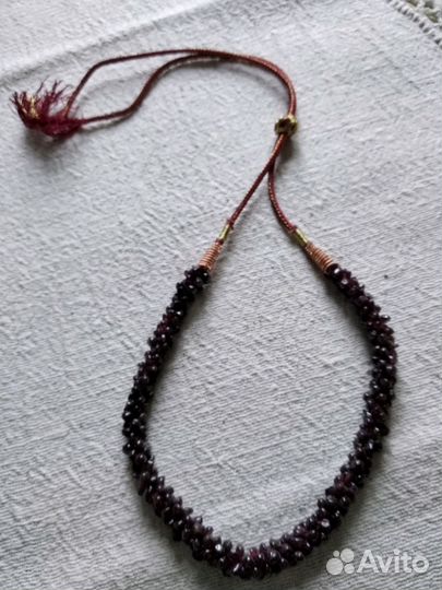 Бусы из граната