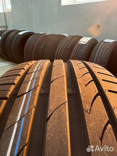 Tracmax X-Privilo TX3 225/45 R17 94Y