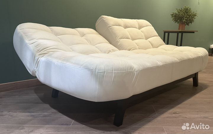 Диван кровать на ножках 