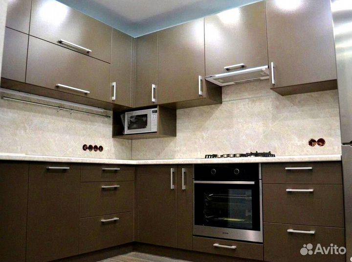 Кухонный гарнитур 