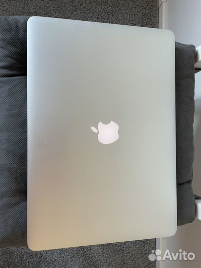 Apple MacBook Pro 15/mid 2015/i7 2.2/16GB/512GB