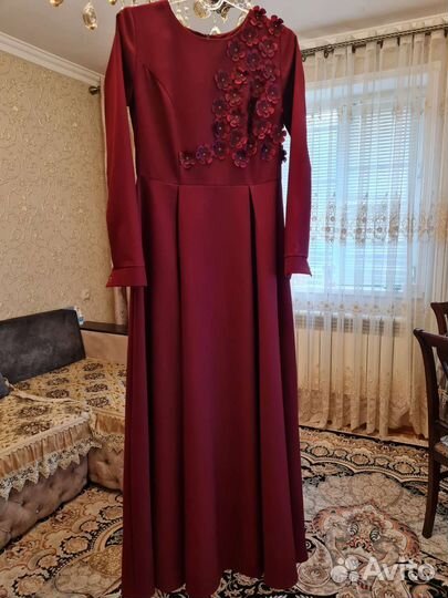 Вечернее платье