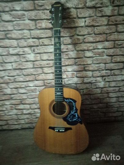 Акустическая гитара