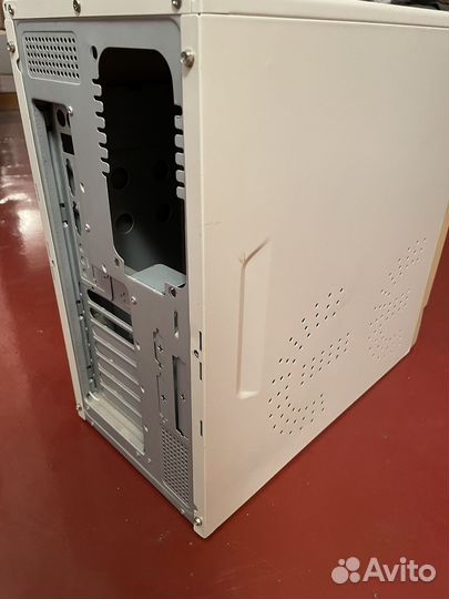 Два корпуса под системный блок