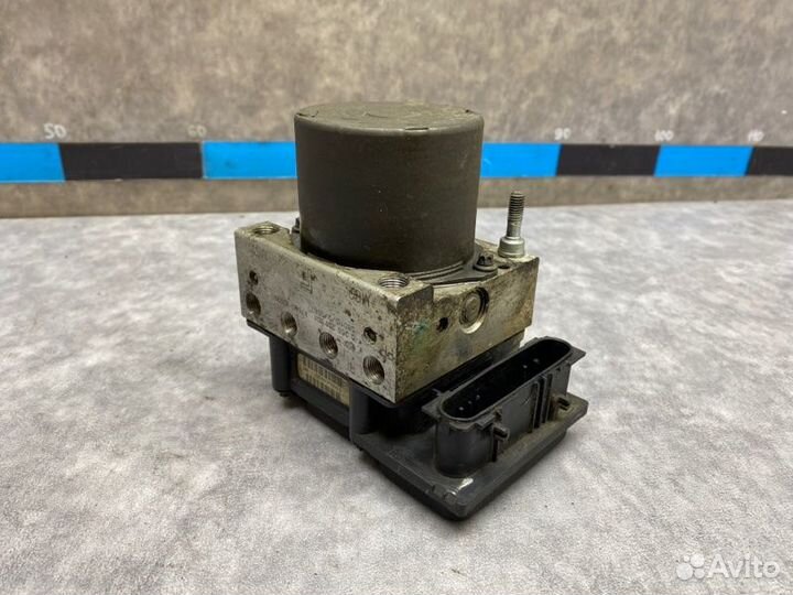 Блок abs Nissan Qashqai J10 2.0 MR20DE CVT 2008