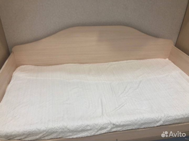 Спальный гарнитур