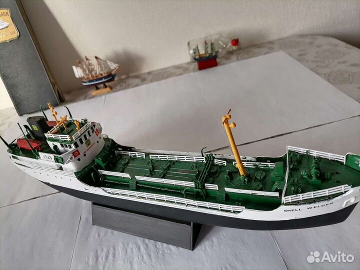 Модель готовая английский танкер шел велдер