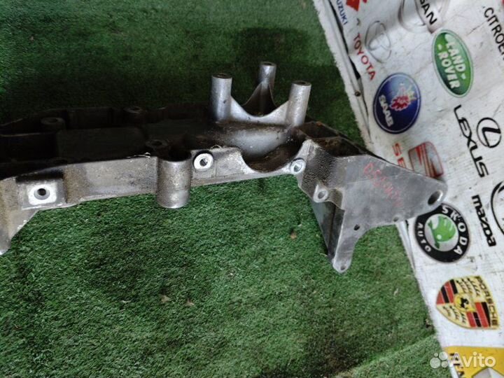 Кронштейн генератора Volvo Xc90 D5244T 2006