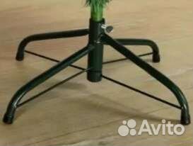 Красивая,пушистая елка