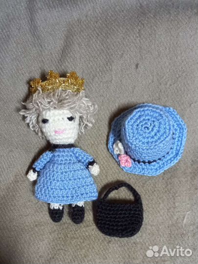 Вязаные игрушки,следки,носочки,шапки