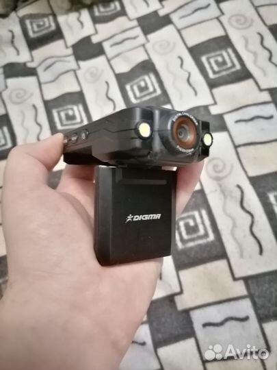 Видеорегистратор Digma DVR-103