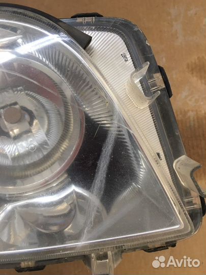 Фара передняя правая Toyota RAV4(1648)