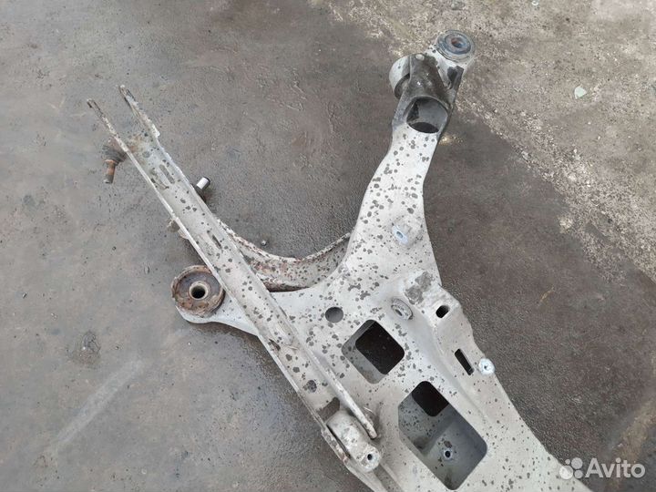 Задний подрамник volvo s80 1998 г.в