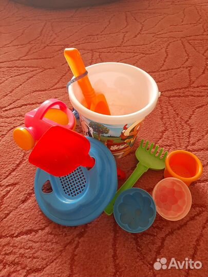 Игрушки разные