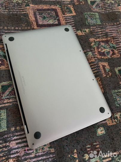 Apple MacBook Pro 13 2017 16gb Intel 5