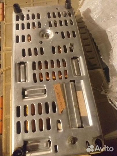 Регулятор напряжения