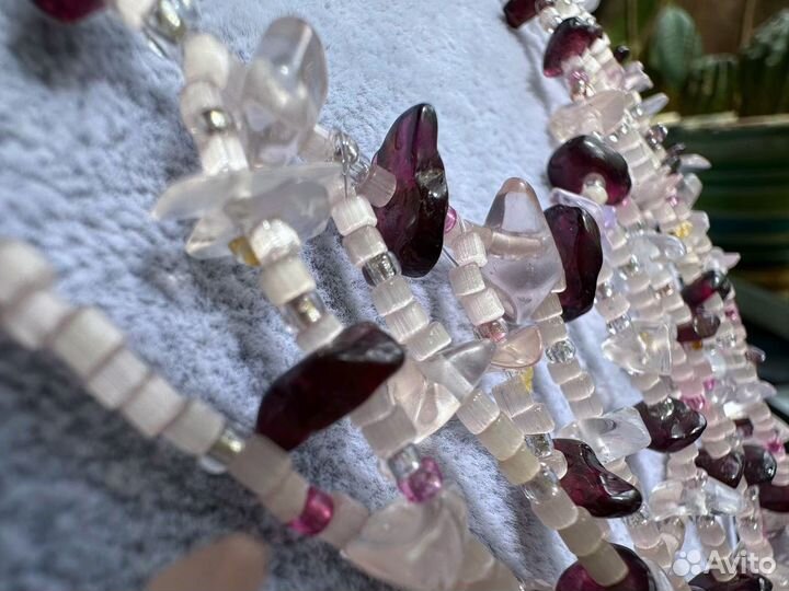 Многослойное колье из натуральных камней