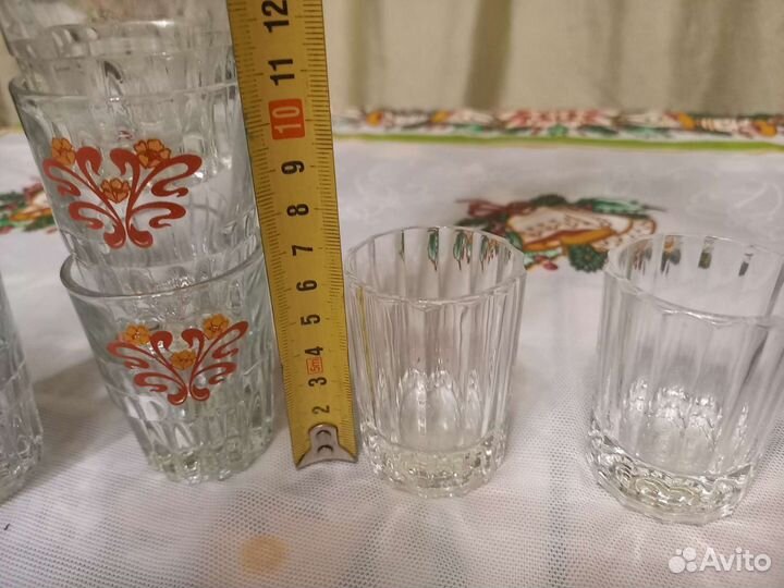 Стопки и кофеварка