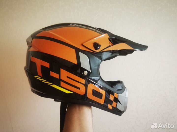 Мотоциклетный шлем новый