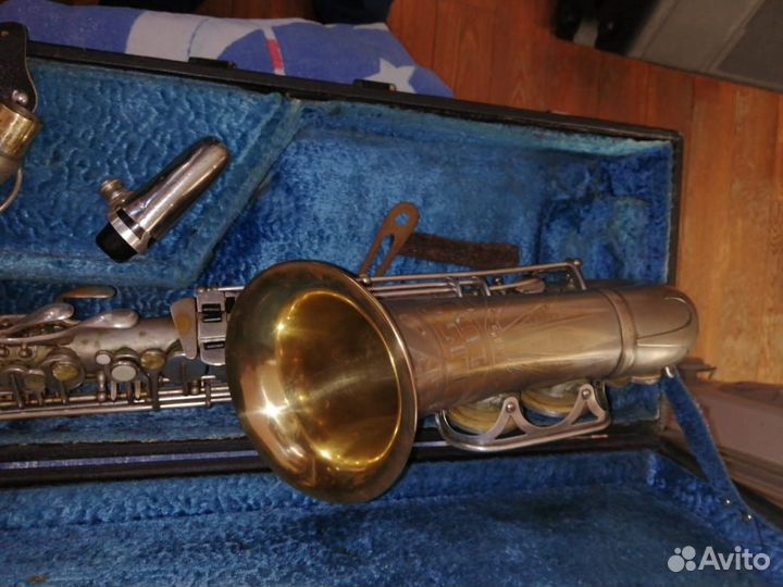 Продам саксофон