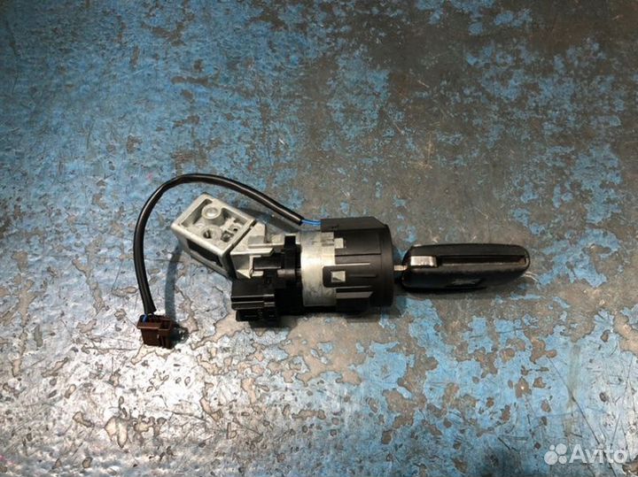 Замок зажигания Peugeot 3008