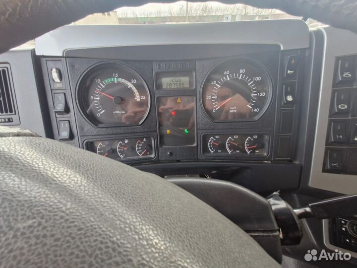 Автобетоносмеситель Shacman (Shaanxi) F3000, 2022