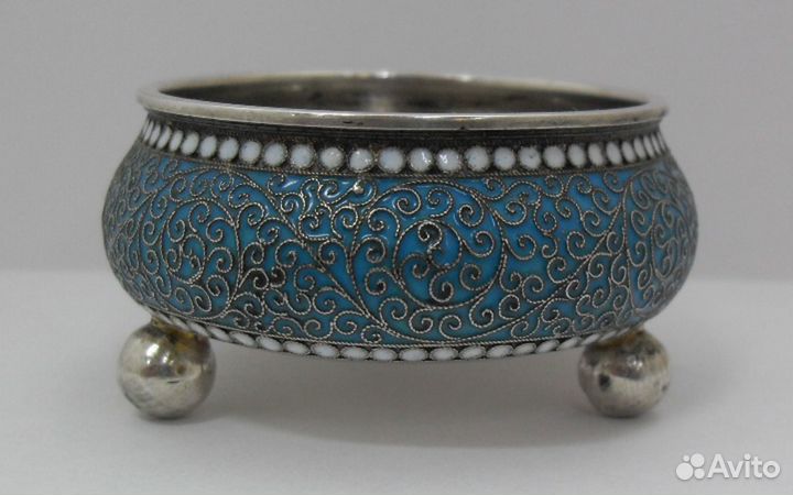 Солонка на шарах. Серебро. Эмаль. Россия.1892 год
