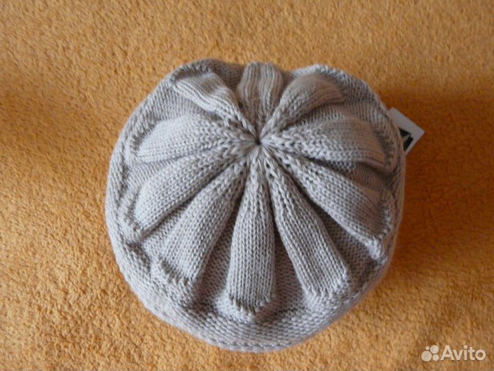 Шапка женская новая