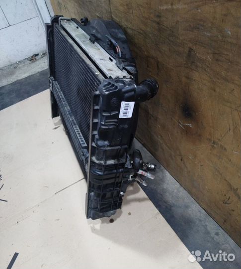 Кассета радиаторов bmw 3 e90 2007 год