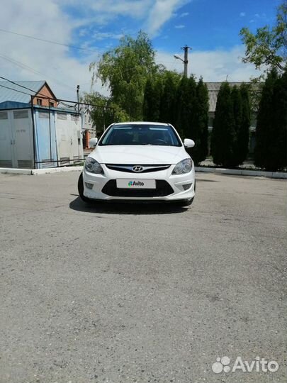 Hyundai i30, 2011