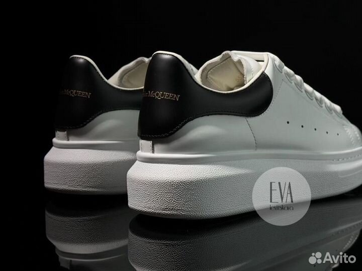 Кроссовки Alexander McQueen Oversized White Black