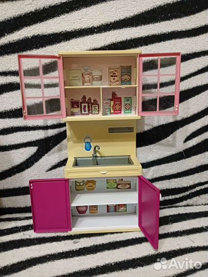 Детская кухня для кукол