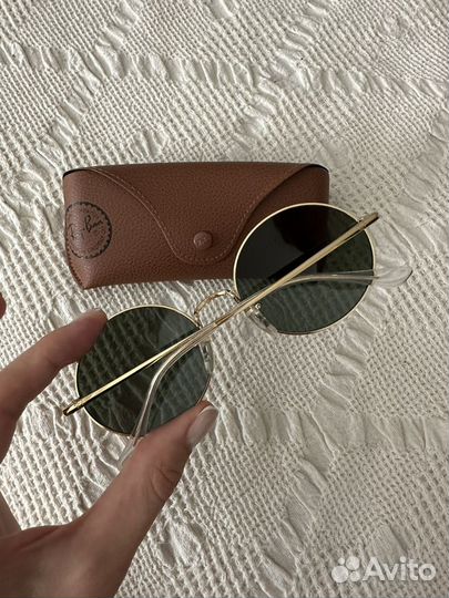 Солнцезащитные очки Ray Ban