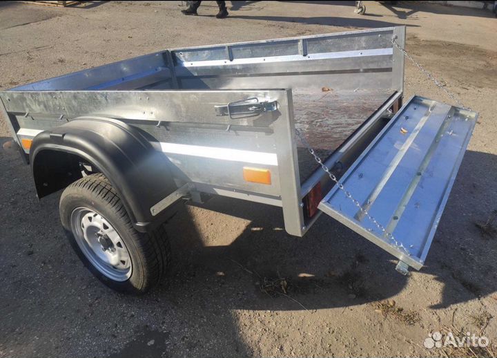 Прицеп Спутник 1700 бортовой. Новый