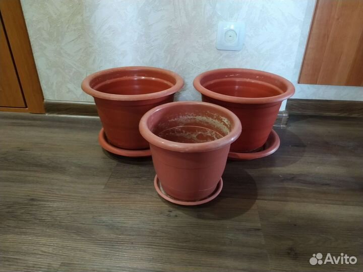 Горшок для цветов бу