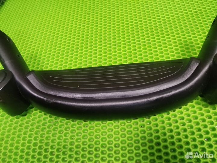 Подножка на детскую коляску