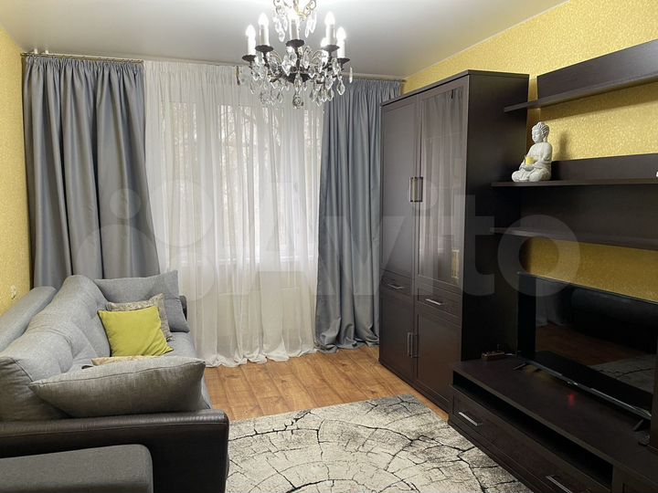 3-к. квартира, 74 м², 4/10 эт.