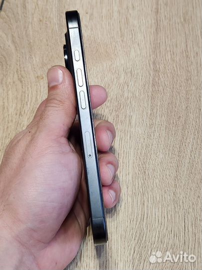 iPhone 16 Pro, 256 ГБ