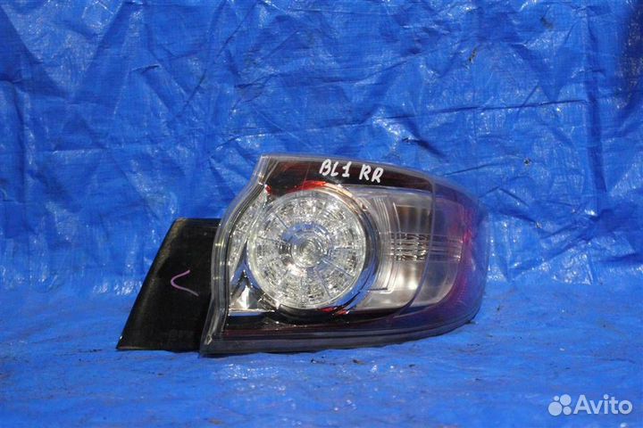 Фонарь наружный правый mazda 3