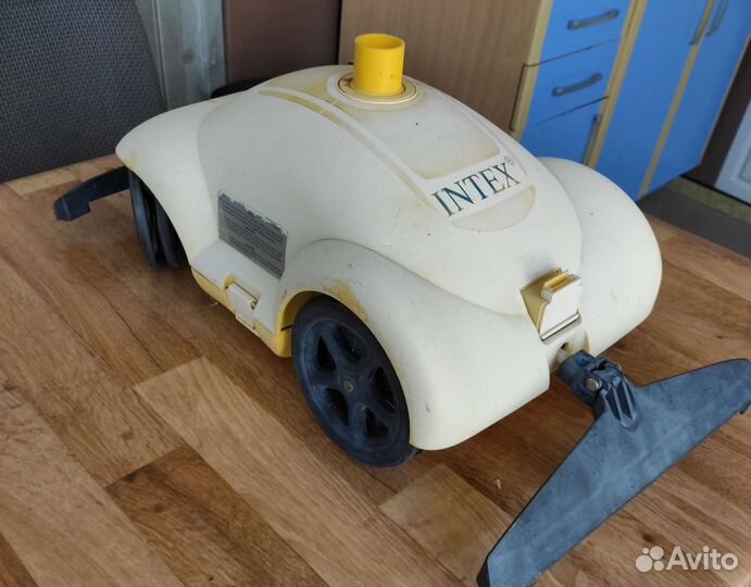 Чистка бассейна