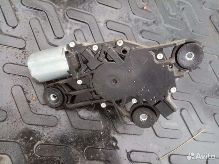 Моторчик стеклоочистителя задний Ford Focus 2