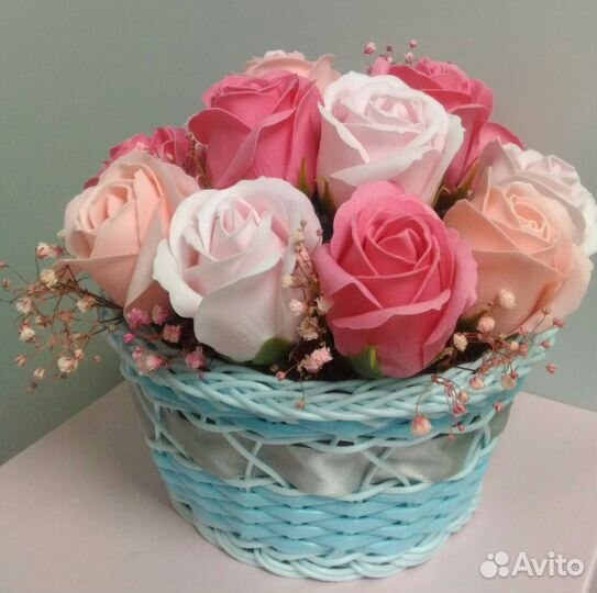 Цветочная композиция с мыльными розами