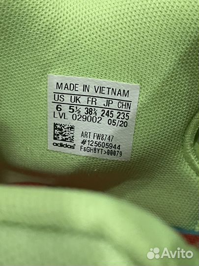 Баскетбольные кроссовки adidas