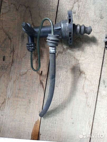 Цилиндр сцепления рабочий