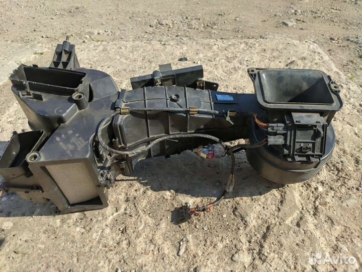 Корпус отопителя audi 80 B3/B4