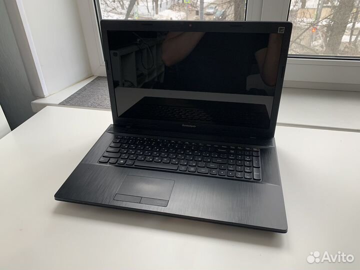 Большой 17, Lenovo, 8gb, SSD+HDD, работа/учеба