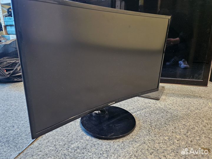 Монитор samsung 27 изогнутый