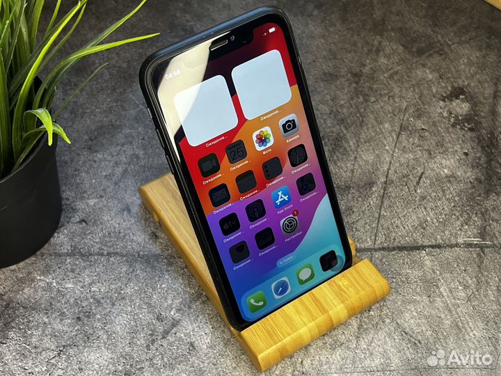 iPhone Xr, 64 ГБ